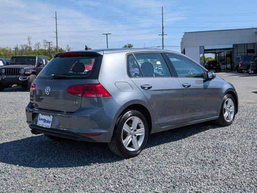 2017 Volkswagen Golf TSI SE 4-Door