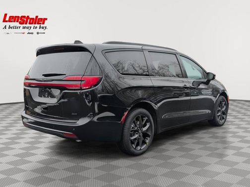 2026 Chrysler Pacifica L