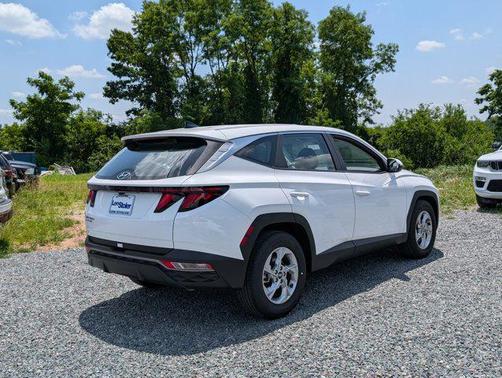 2024 Hyundai TUCSON SE