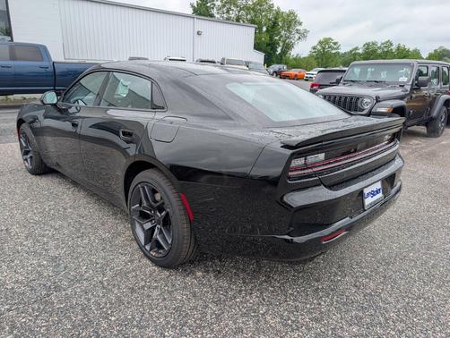 Diamond Black Crystal Pearlcoat 2026 Dodge Charger R/T