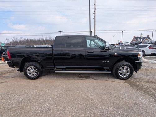 2024 RAM 2500 Laramie Crew Cab 4x4 6'4' Box