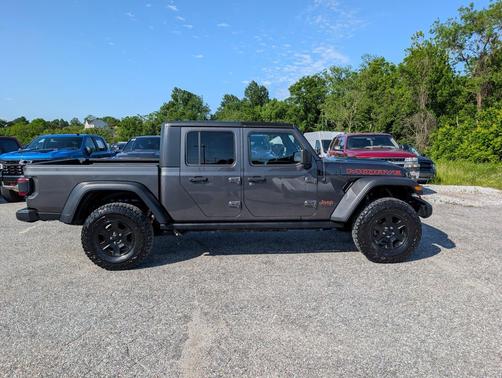Granite Crystal Metallic Clearcoat 2020 Jeep Gladiator Mojave 4x4
