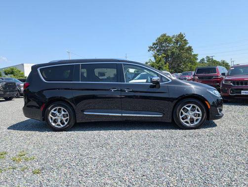 2019 Chrysler Pacifica Limited