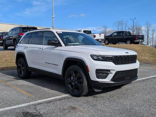 2025 Jeep Grand Cherokee Altitude