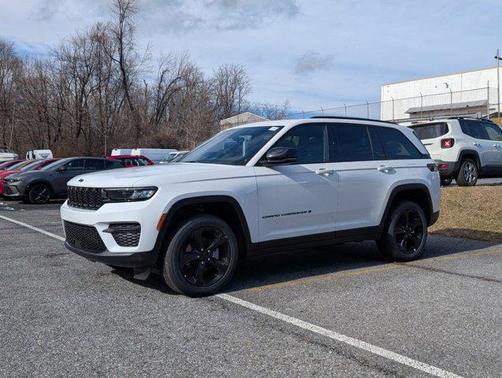 2025 Jeep Grand Cherokee Altitude