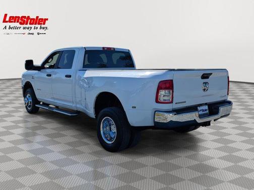 2024 RAM 3500 Big Horn Crew Cab 4x4 8' Box