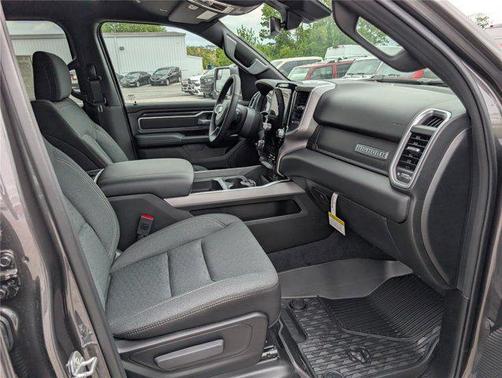 Granite Crystal Metallic Clearcoat 2026 RAM 1500 Big Horn/Lone Star