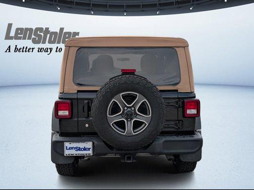 2020 Jeep Wrangler Black and Tan 4X4