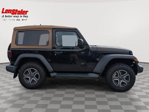 2020 Jeep Wrangler Black and Tan 4X4