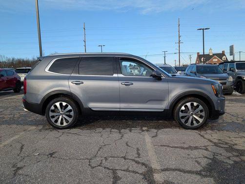 2022 Kia Telluride S