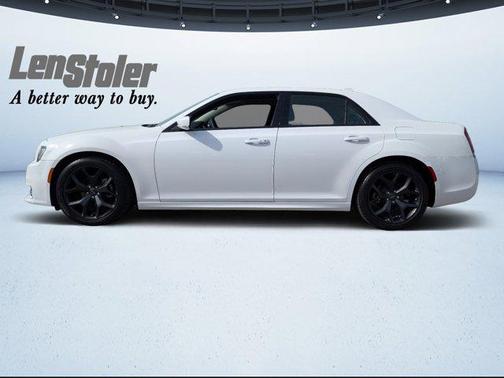 2023 Chrysler 300 Touring