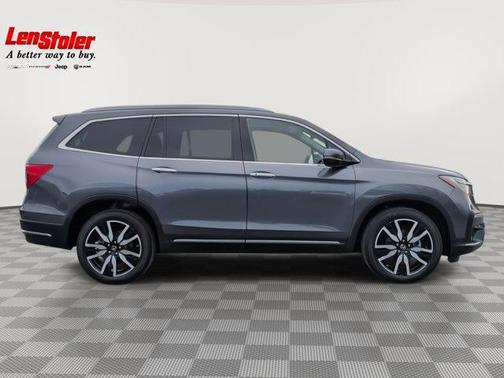 2022 Honda Pilot Touring 8-Passenger