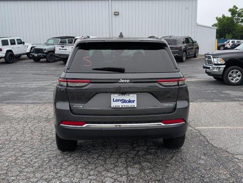 2023 Jeep Grand Cherokee Laredo