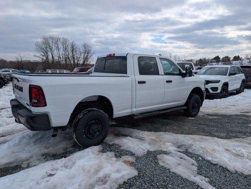 2026 RAM 2500 Tradesman Crew Cab 4x4 6'4' Box