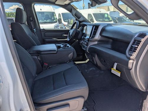 Bright White Clearcoat 2026 RAM 1500 Express