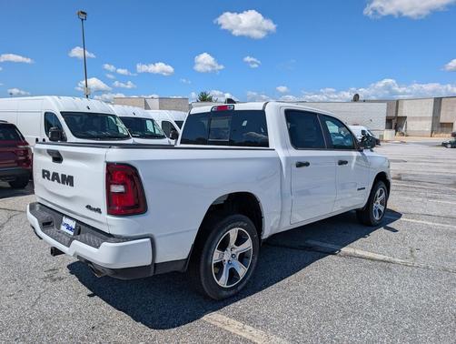 Bright White Clearcoat 2026 RAM 1500 Express