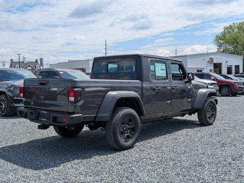 2025 Jeep Gladiator Sport