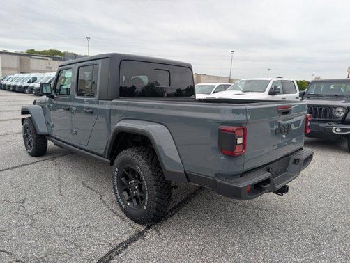 Anvil Clearcoat 2026 Jeep Gladiator Willys 4x4