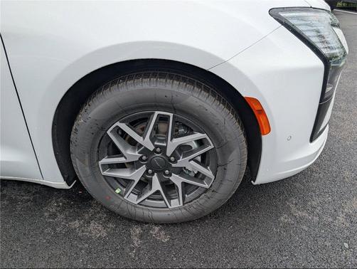 Bright White Clearcoat 2027 Chrysler Pacifica Limited