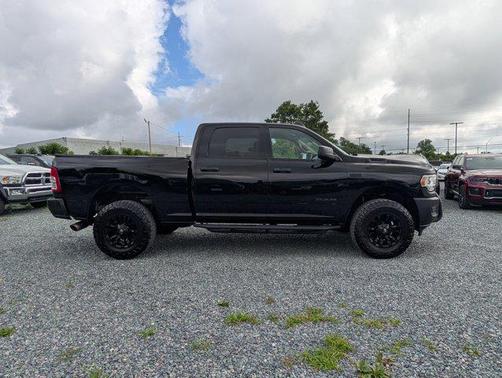 2019 RAM 2500 Tradesman Crew Cab 4x4 6'4' Box