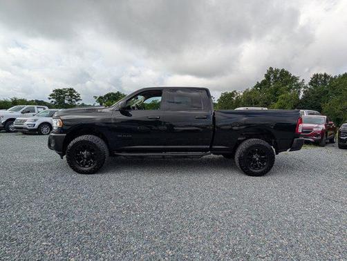 2019 RAM 2500 Tradesman Crew Cab 4x4 6'4' Box