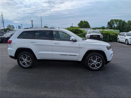 Bright White Clearcoat 2022 Jeep Grand Cherokee Limited