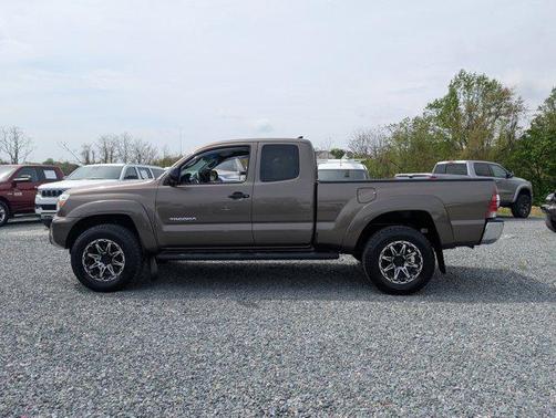 2015 Toyota Tacoma Base