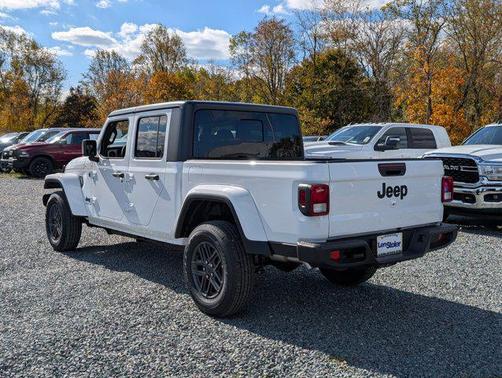 2025 Jeep Gladiator Sport S