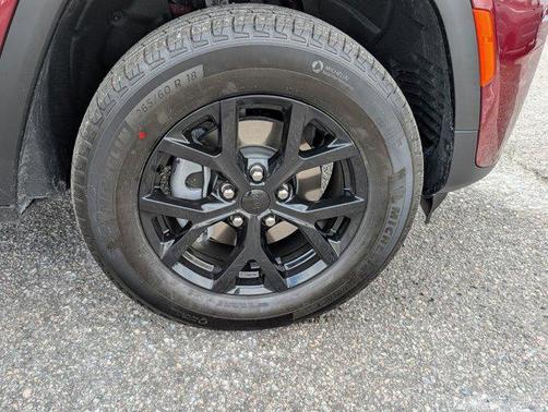 2026 Jeep Grand Cherokee Altitude