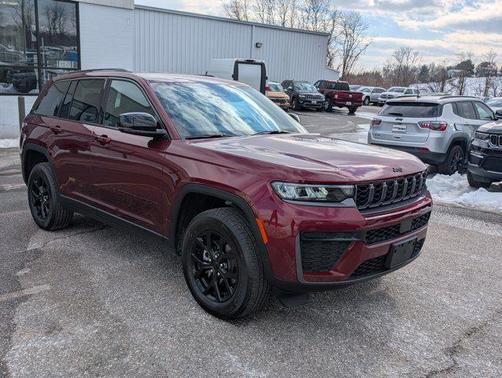 2026 Jeep Grand Cherokee Altitude
