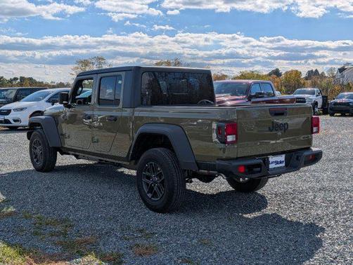 2025 Jeep Gladiator Sport S