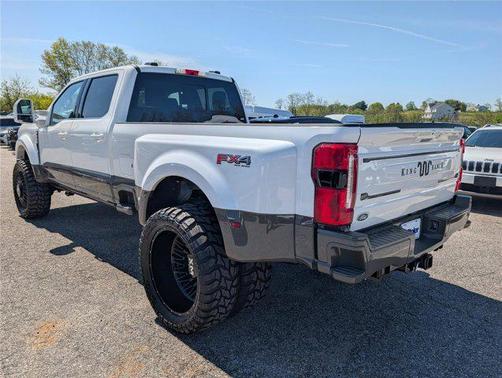 Star White Metallic Tri-Coat 2026 Ford F-450 King Ranch
