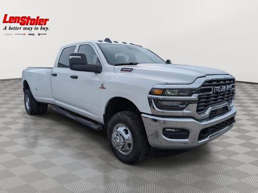 2026 RAM 3500 Tradesman Crew Cab 4x4 8' Box