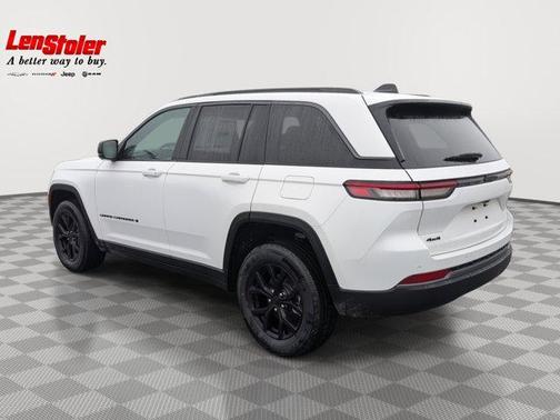Bright White Clearcoat 2026 Jeep Grand Cherokee Altitude