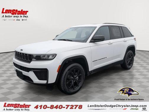Bright White Clearcoat 2026 Jeep Grand Cherokee Altitude