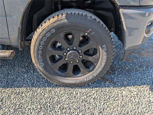 Ceramic Gray Clearcoat 2026 RAM 2500 Black Express Crew Cab 4x4 8' Box