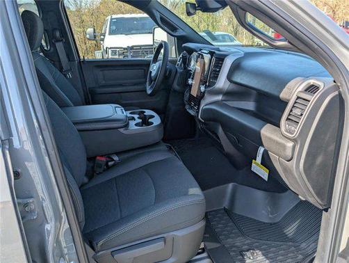 Ceramic Gray Clearcoat 2026 RAM 2500 Black Express Crew Cab 4x4 8' Box