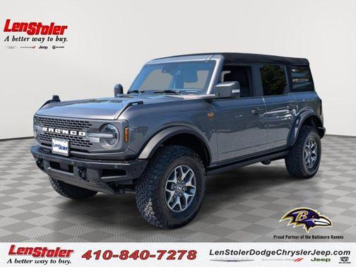 Carbonized Gray Metallic 2024 Ford Bronco Badlands