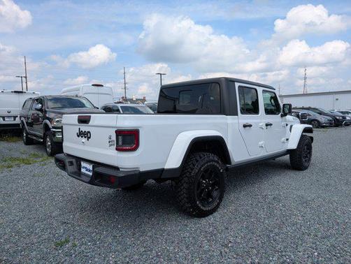 2022 Jeep Gladiator Willys 4x4