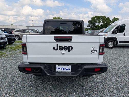 2022 Jeep Gladiator Willys 4x4