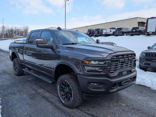 2026 RAM 2500 Tradesman Crew Cab 4x4 6'4' Box