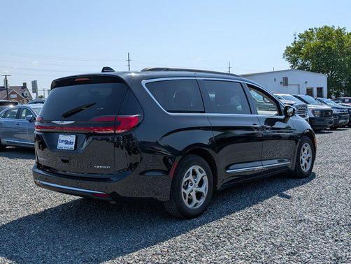 2023 Chrysler Pacifica Limited