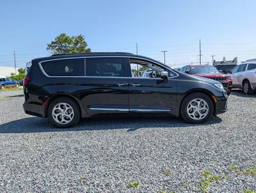 2023 Chrysler Pacifica Limited