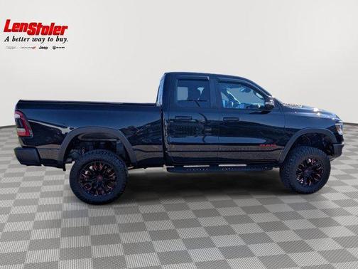 Diamond Black Crystal Pearlcoat 2019 RAM 1500 Rebel