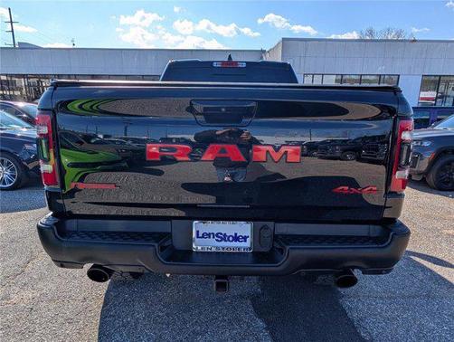 Diamond Black Crystal Pearlcoat 2019 RAM 1500 Rebel