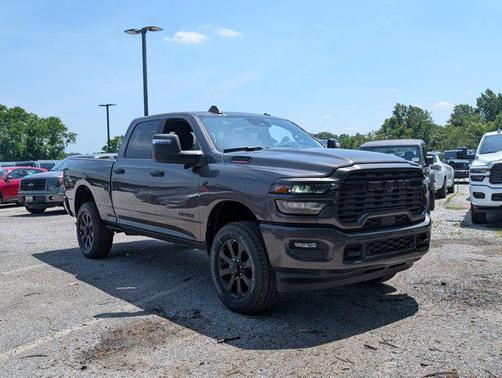 2025 RAM 2500 Big Horn Crew Cab 4x4 6'4' Box