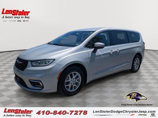 Silver Mist Clearcoat 2023 Chrysler Pacifica Touring L