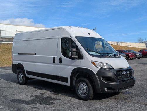 2025 RAM ProMaster 2500 Tradesman