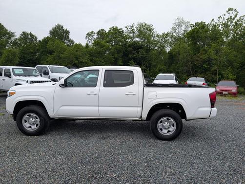 Ice Cap 2023 Toyota Tacoma SR