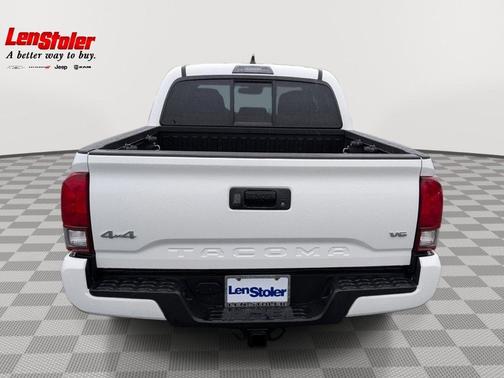 Ice Cap 2023 Toyota Tacoma SR
